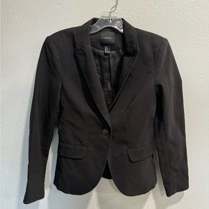 Women’s One button blazer